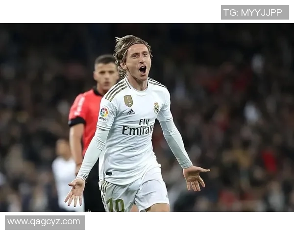 世界足球巨星的独特外号揭秘与背后故事分享